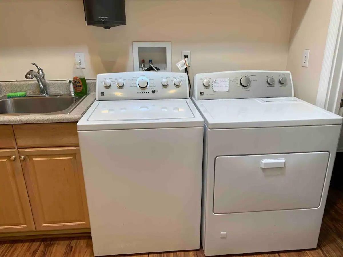 Spacious & Pet Friendly Oceanside Home 외부 사진