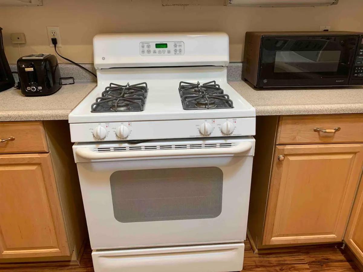 Spacious & Pet Friendly Oceanside Home 외부 사진